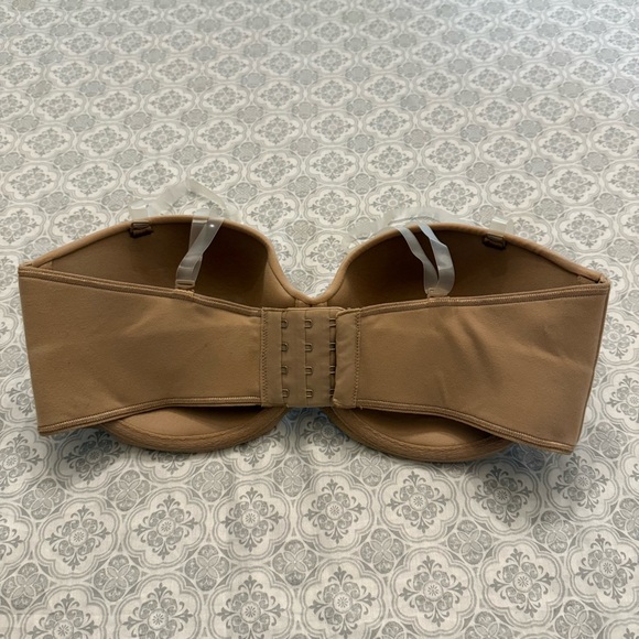 Victoria’s Secret BODY BY VICTORIA LINED STRAPLESS Size 36DD - Picture 3 of 11